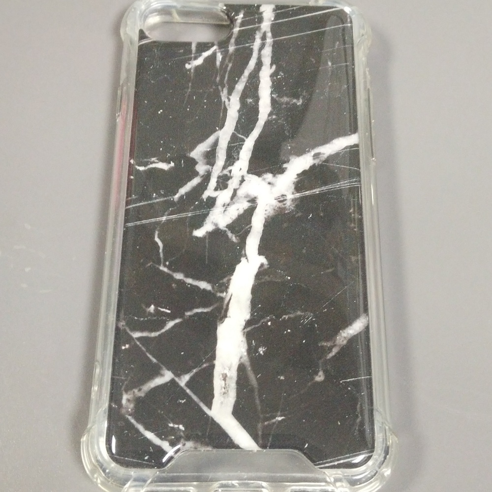 Nulla zero gravity phone case - sticks to glass!